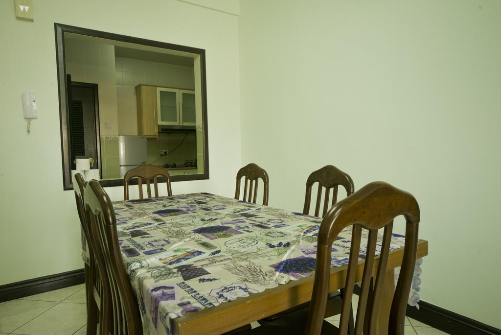 Apartament Nana Marina Court Kota Kinabalu Zewnętrze zdjęcie