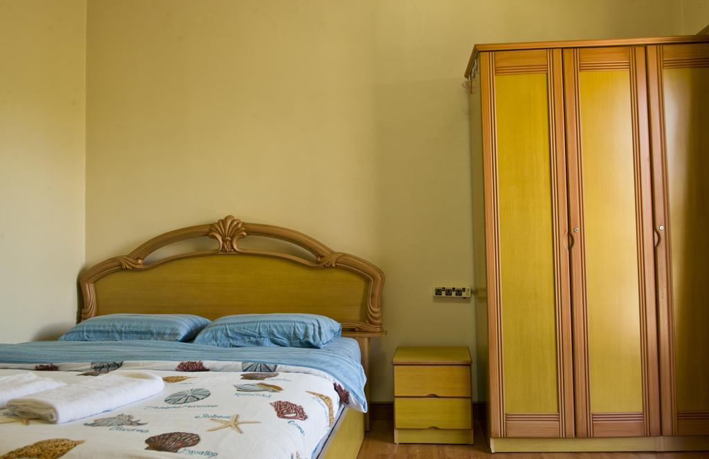 Apartament Nana Marina Court Kota Kinabalu Zewnętrze zdjęcie