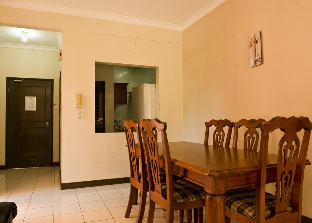 Apartament Nana Marina Court Kota Kinabalu Zewnętrze zdjęcie