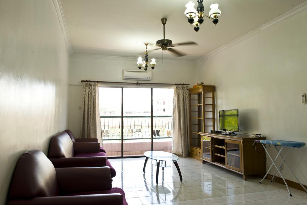 Apartament Nana Marina Court Kota Kinabalu Zewnętrze zdjęcie