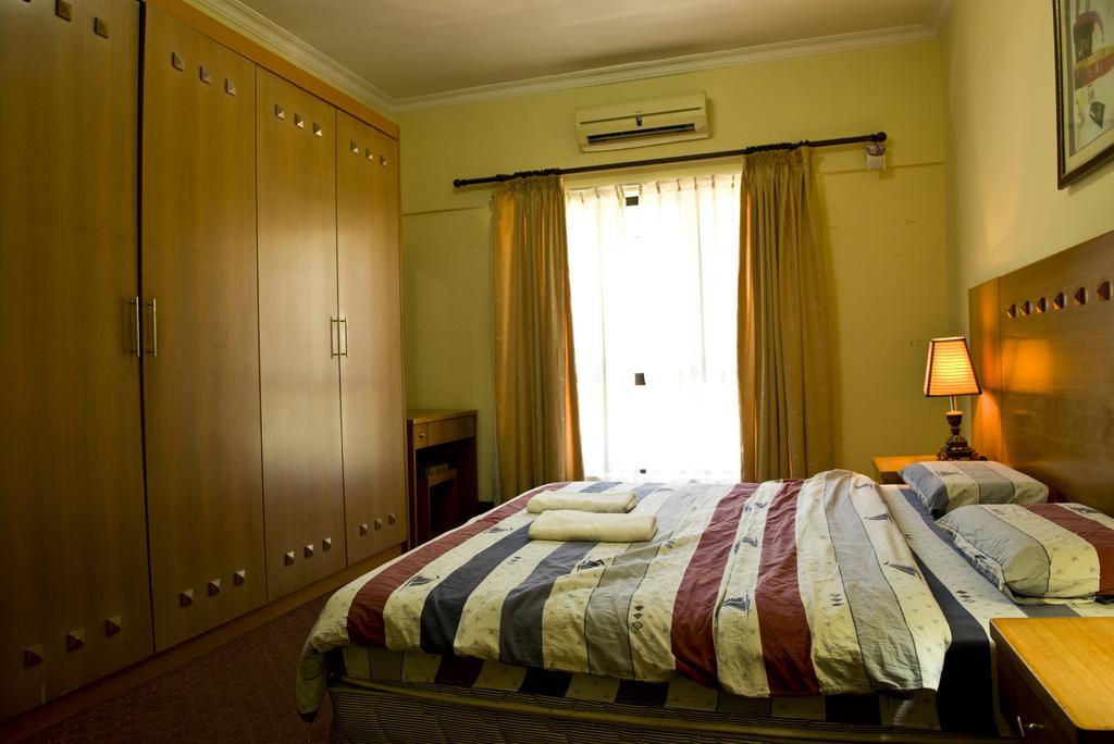 Apartament Nana Marina Court Kota Kinabalu Zewnętrze zdjęcie