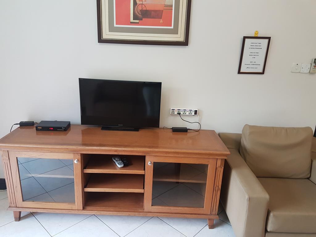 Apartament Nana Marina Court Kota Kinabalu Zewnętrze zdjęcie